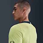 เสื้อฟุตบอลผู้ชาย Dri-FIT Nike Strike