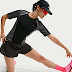 Playera de correr de manga corta Dri-FIT para mujer Nike Swift