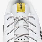 Nike Victory Tour 3 Golf Shoes (Wide)