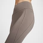 Nike Universa Women's High-Waisted 7/8 Leggings with No Front Seam
