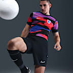 England Academy Pro Men's Nike Dri-FIT Football Pre-Match Short-Sleeve Top