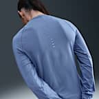 Playera de correr de manga larga de cuello redondo Dri-FIT UV para mujer Nike Swift