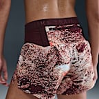 Dámské 10cm běžecké kraťasy Nike Trail Dri-FIT se středně vysokým pasem a všitými kalhotkami