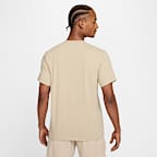 Playera versátil de manga corta Dri-FIT con protección UV para hombre Nike Hyverse