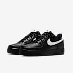 Nike Air Force 1 Low Retro Shoe