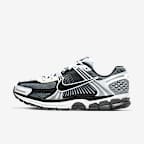 Nike Zoom Vomero 5 Men's Shoes