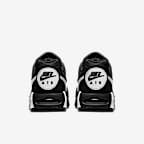 Nike Air Max IVO Erkek Ayakkabısı