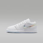 Air Jordan 1 Low SE Big Kids' Shoes. Nike.com