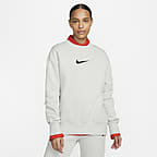 Nike Sportswear Phoenix Fleece Women's Oversized Fleece Sweatshirt. Nike SK