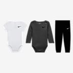 Nike Essentials Pants 3-Piece Set 3-Piece Set. Baby