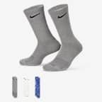 Nike Everyday Plus Cushioned Crew Socks (3 Pairs). Nike MY