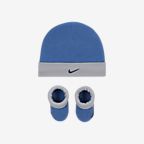 nike baby socks and hat