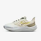 Nike Air Winflo 9 Shield Women's Weatherised Road Running Shoes. Nike IL
