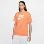 Nike Sportswear Men's T-Shirt. Nike.com