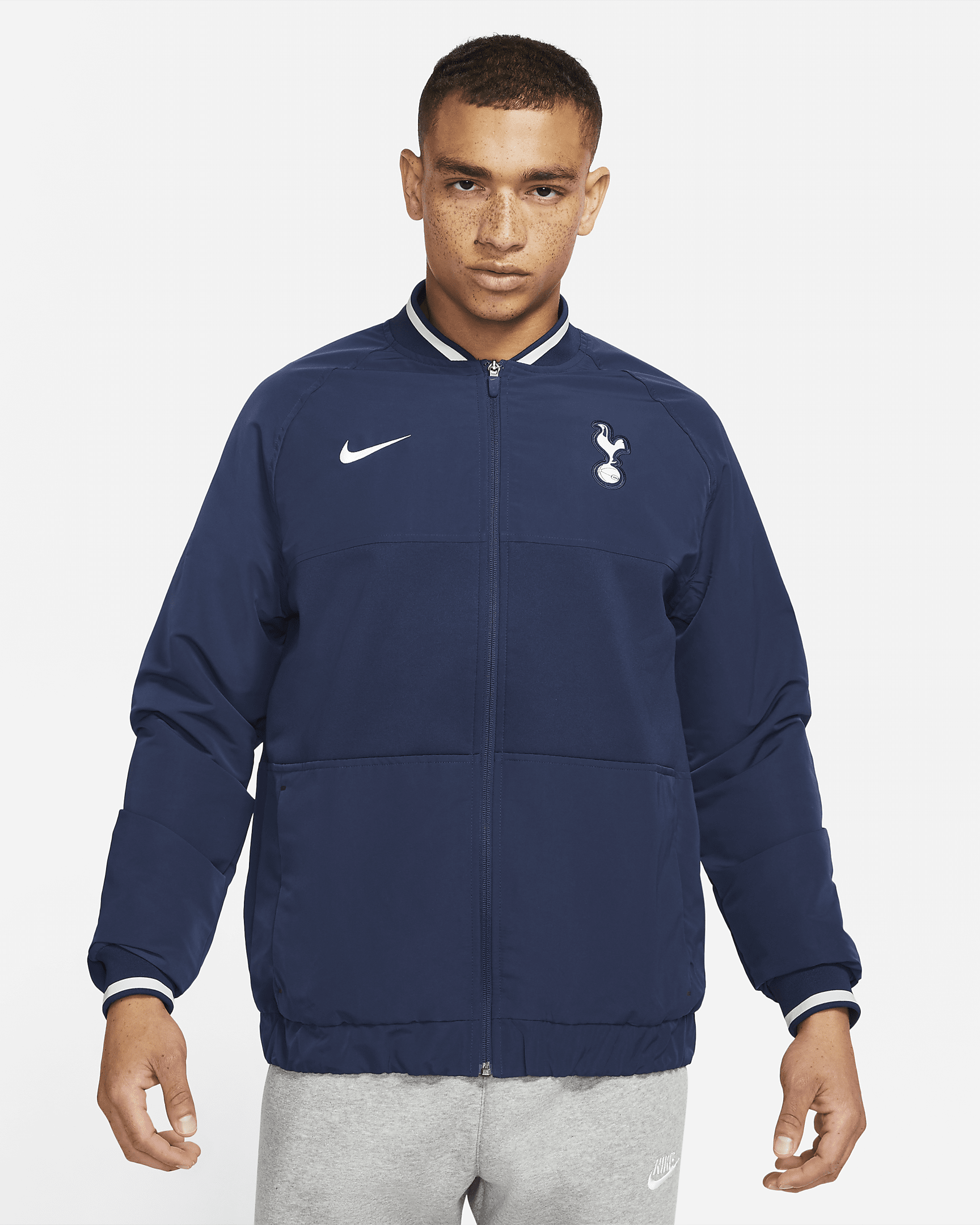 Tottenham Hotspur Men's Nike DriFIT FullZip Football Jacket. Nike AE