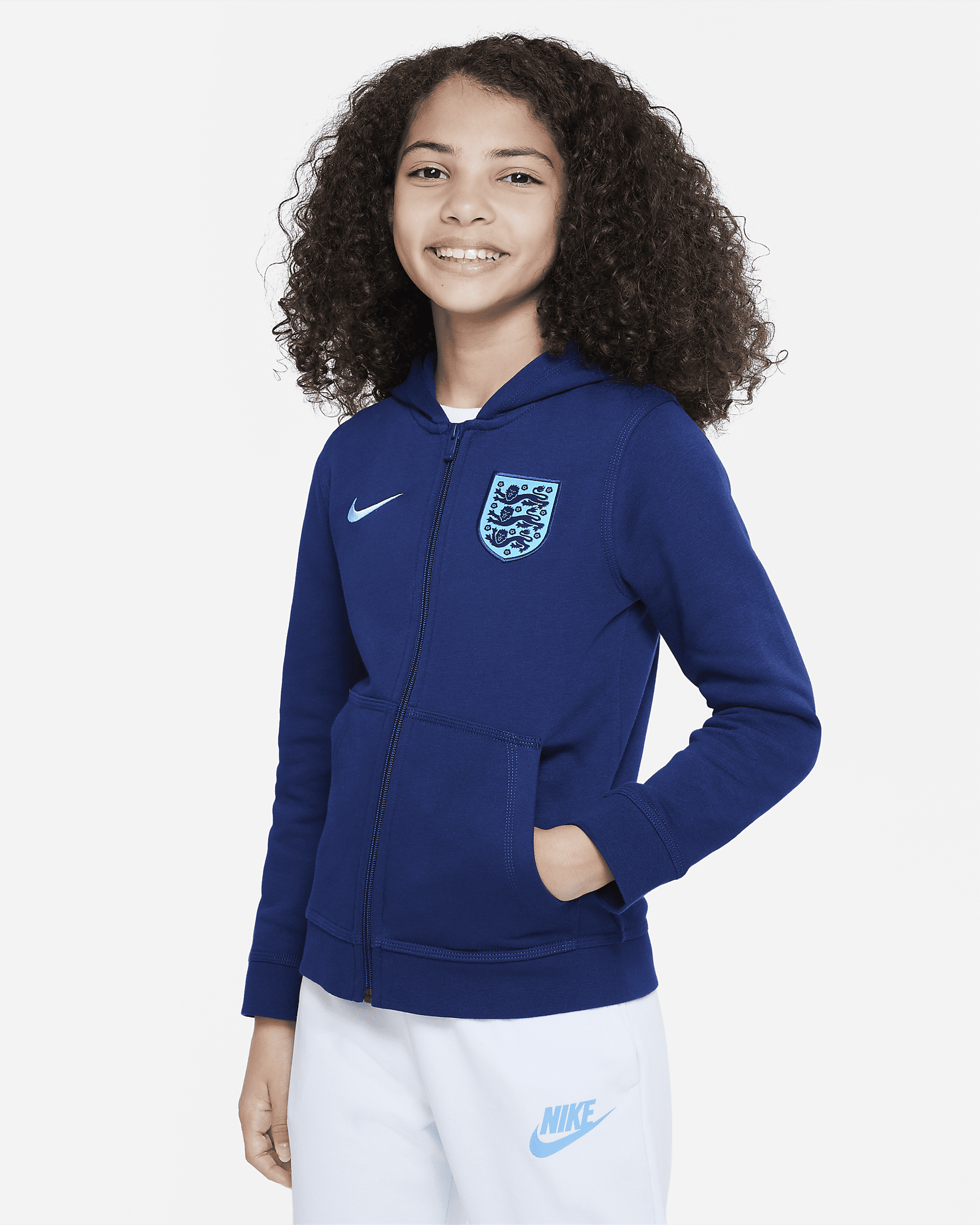 England Club Fleece Older Kids' FullZip Hoodie. Nike SA