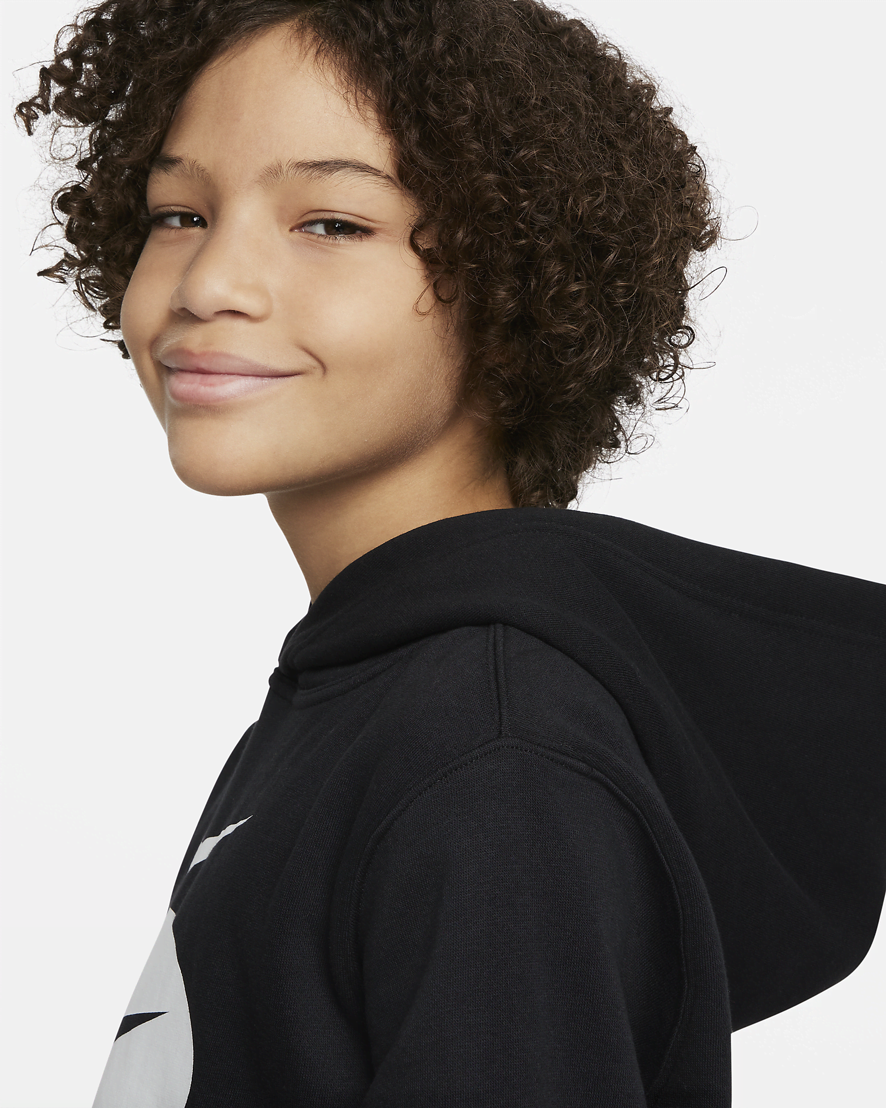 Nike Sportswear Older Kids' (Boys') Pullover Hoodie. Nike AE