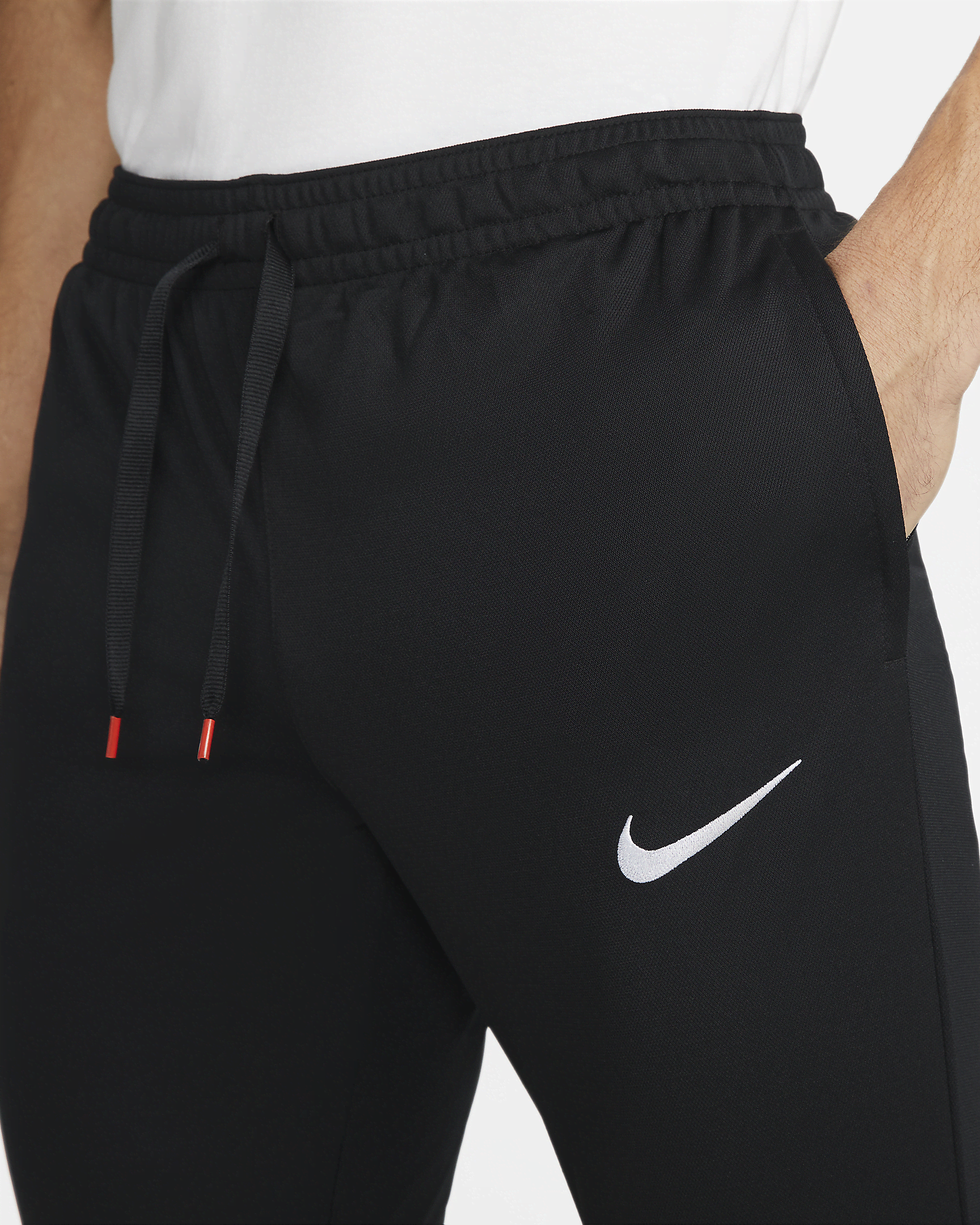 Nike F.C. DriFIT Men's Knit Football Pants. Nike AE