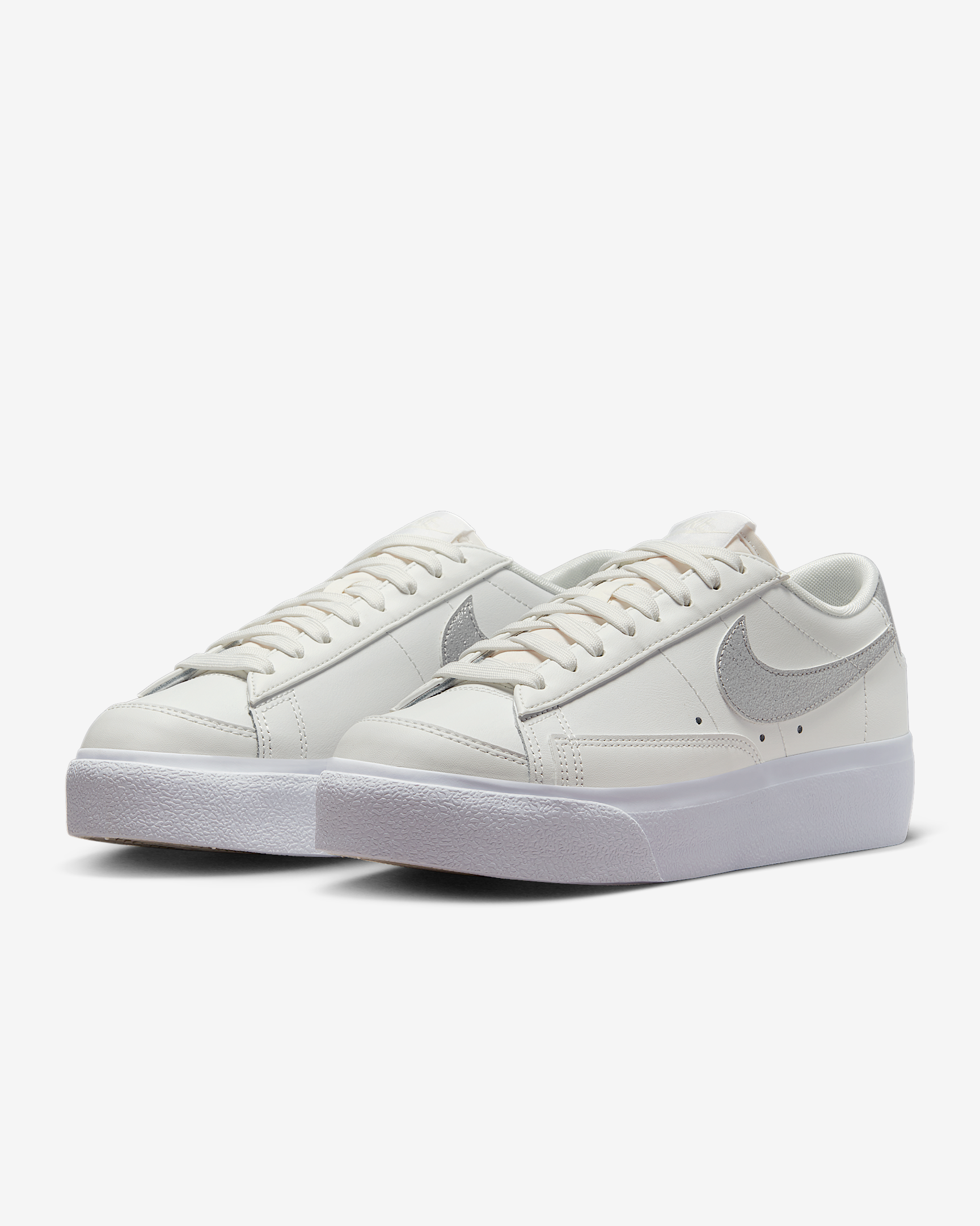 Nike Blazer Low Platform Women's Shoes. Nike BE