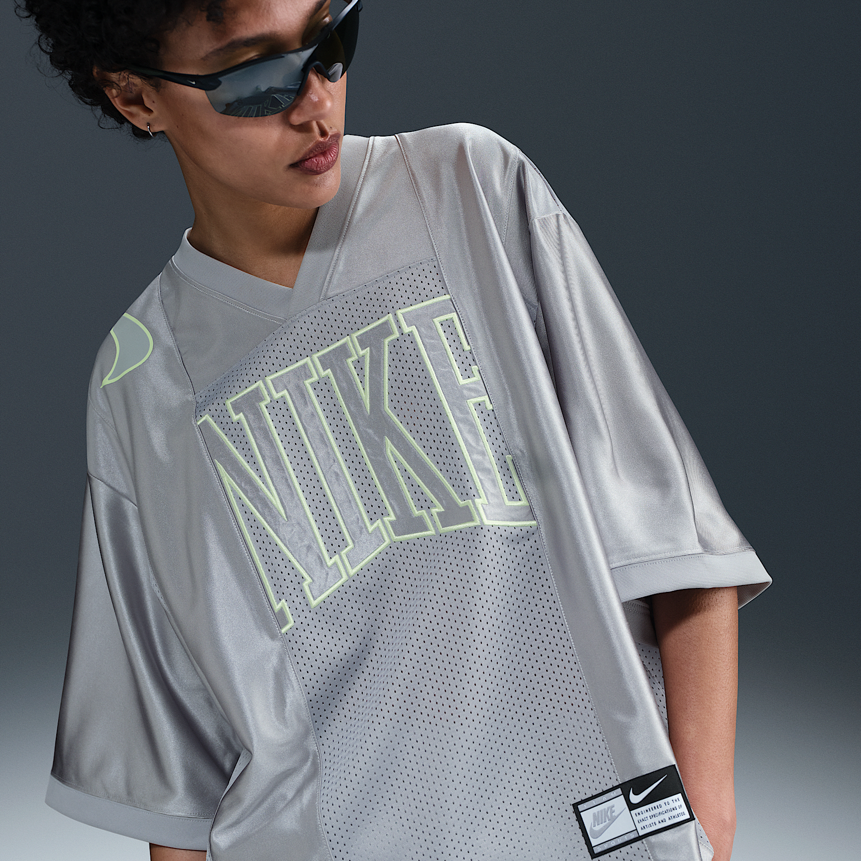 Nike Sportswear Street Women's Oversized Short-Sleeve Graphic Top