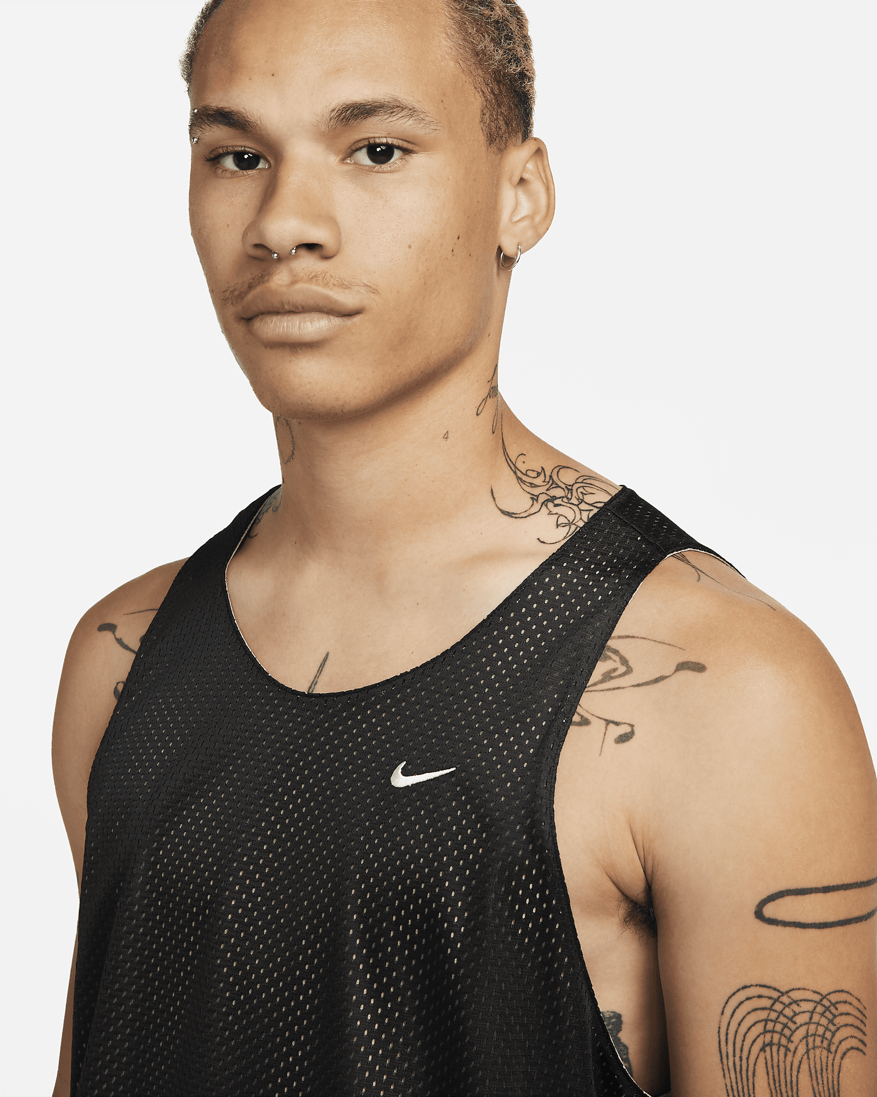 Nike DriFIT Standard Issue Men's Reversible Basketball Jersey. Nike AE