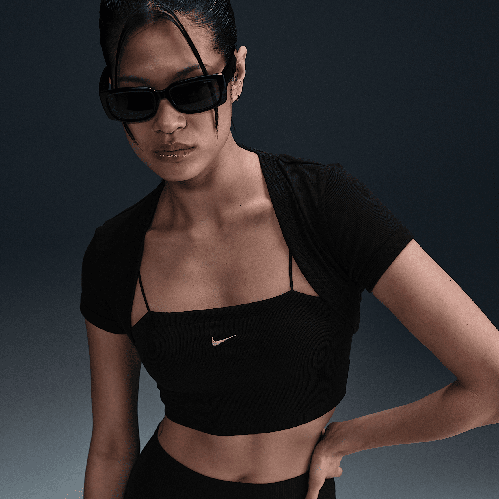 Nike Sportswear Chill Knit Women's Tight Cropped Mini-Rib 2-in-1 Top