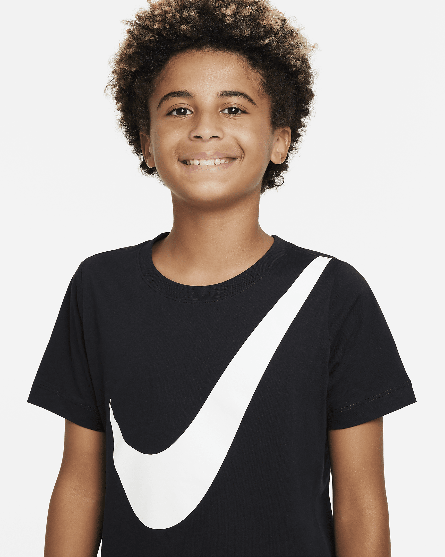 Nike Sportswear Older Kids' (Boys') T-Shirt. Nike AE