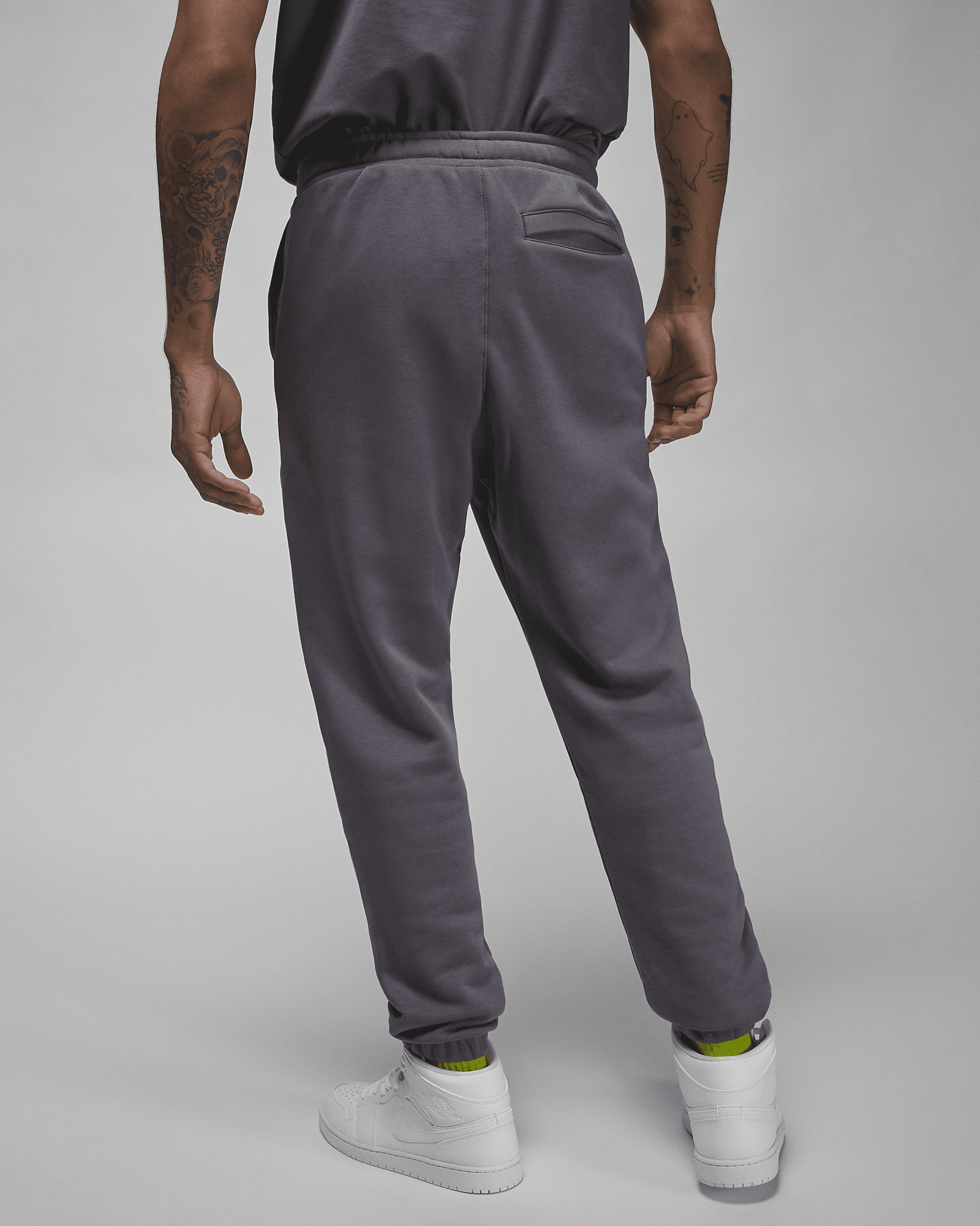 Jordan Flight MVP Men's Statement Graphic Fleece Trousers. Nike SI