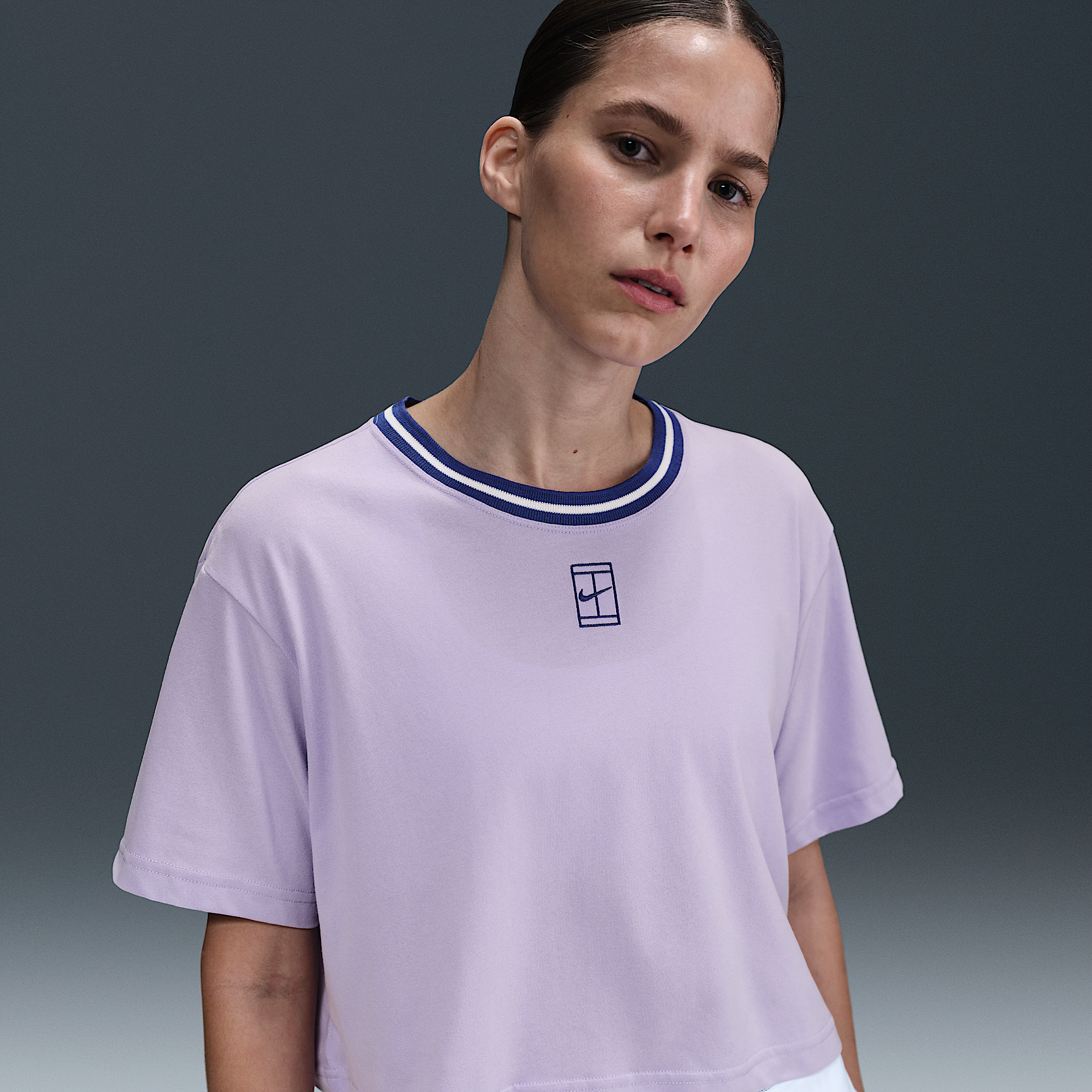 Nike Heritage Women's Dri-FIT Short-Sleeve Cropped T-Shirt