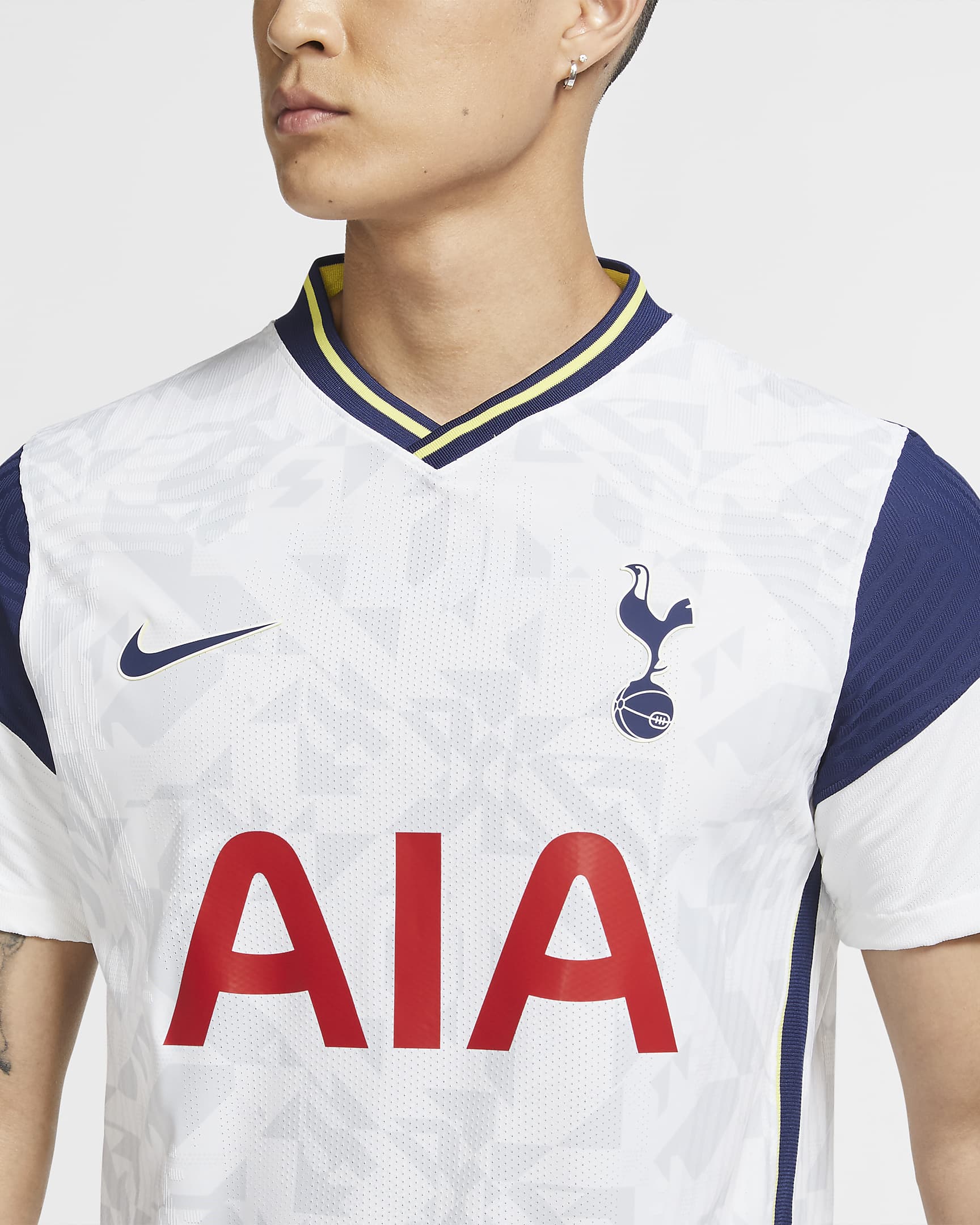 Talking THFC on X: 📸 LEAKED: The Tottenham Hotspur 2023/24 home shirt.  Genuinely up there with our worst ever. 😪 #THFC  /  X