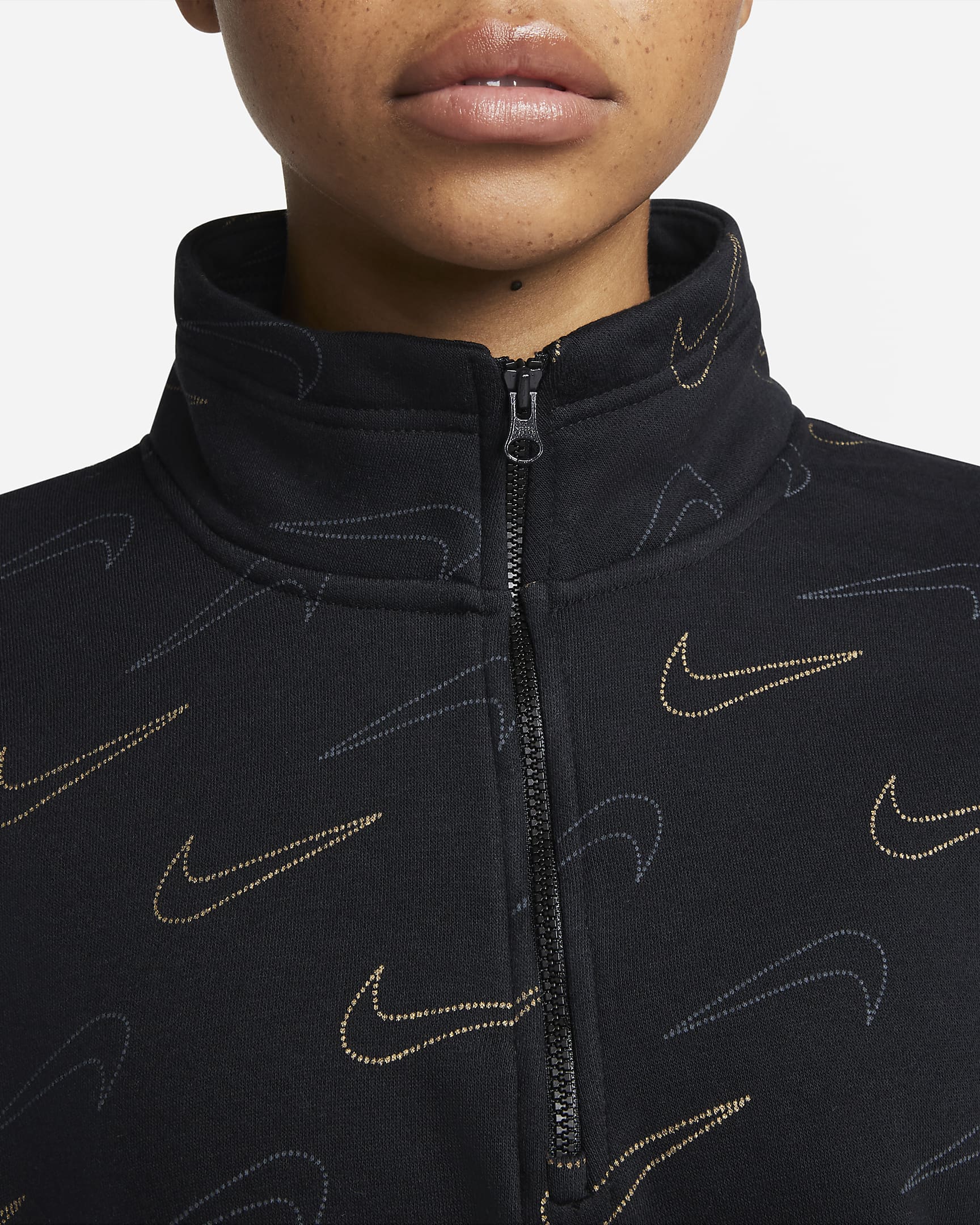 Nike Sportswear Damen Fleece-Metallic-Pullover für nur 41,97€ inkl. Versand statt 69,99€