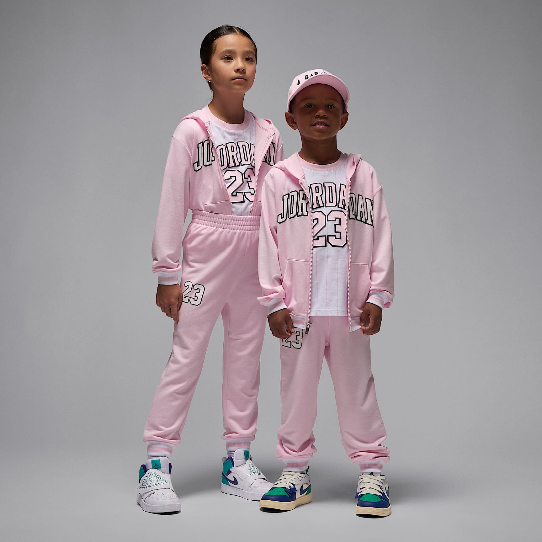 Tredelat set Jordan i sweatshirttyg med hel dragkedja för barn