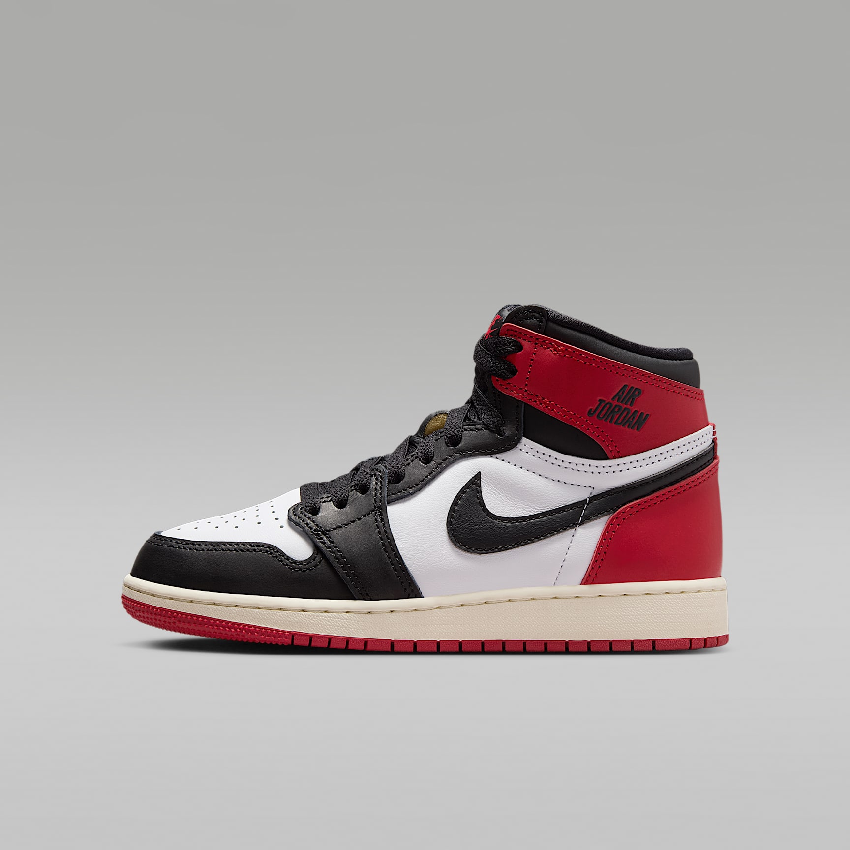 エア ジョーダン 1 HIGH OG "Black Toe" ジュニアシューズ