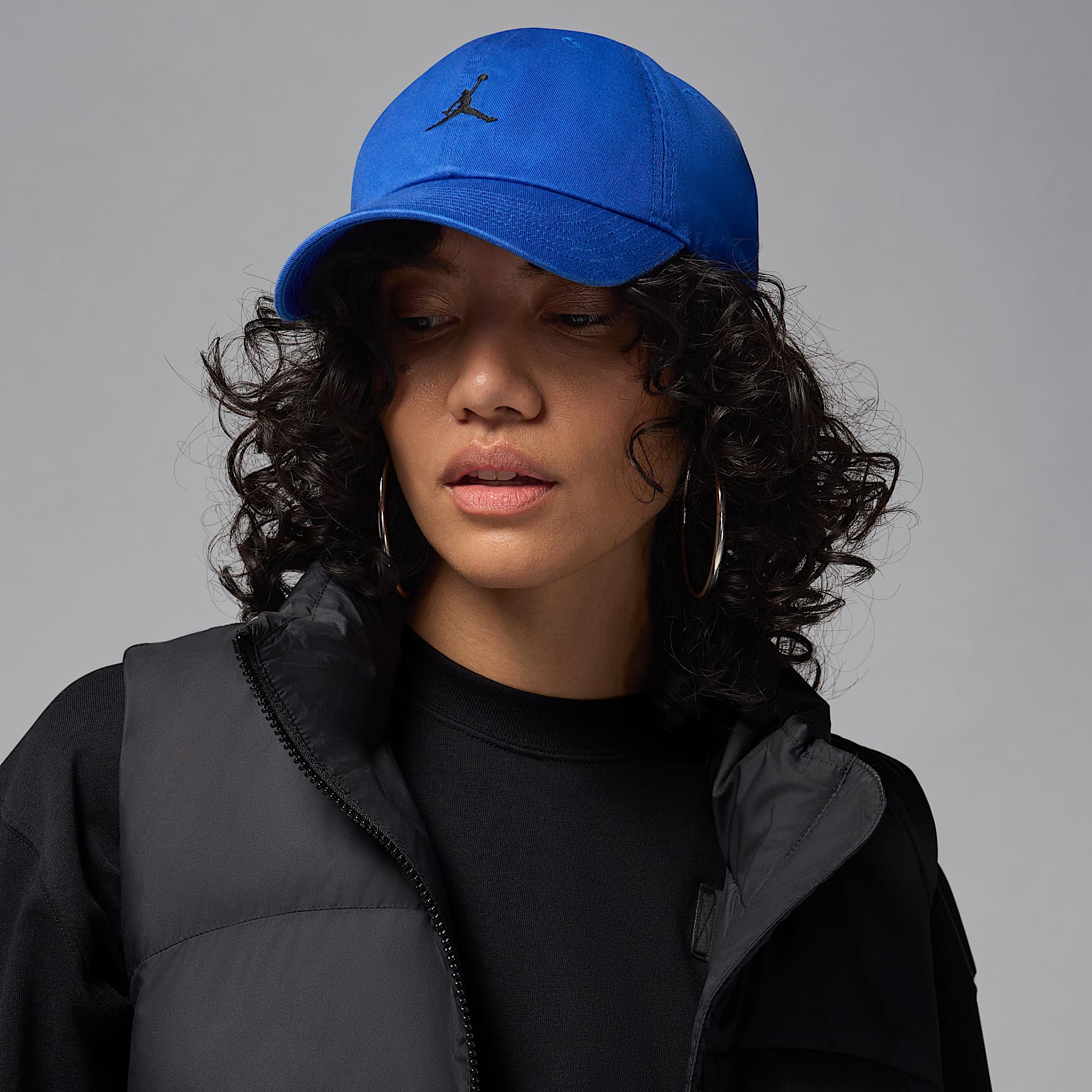 조던 클럽 언스트럭처 커브 빌 모자