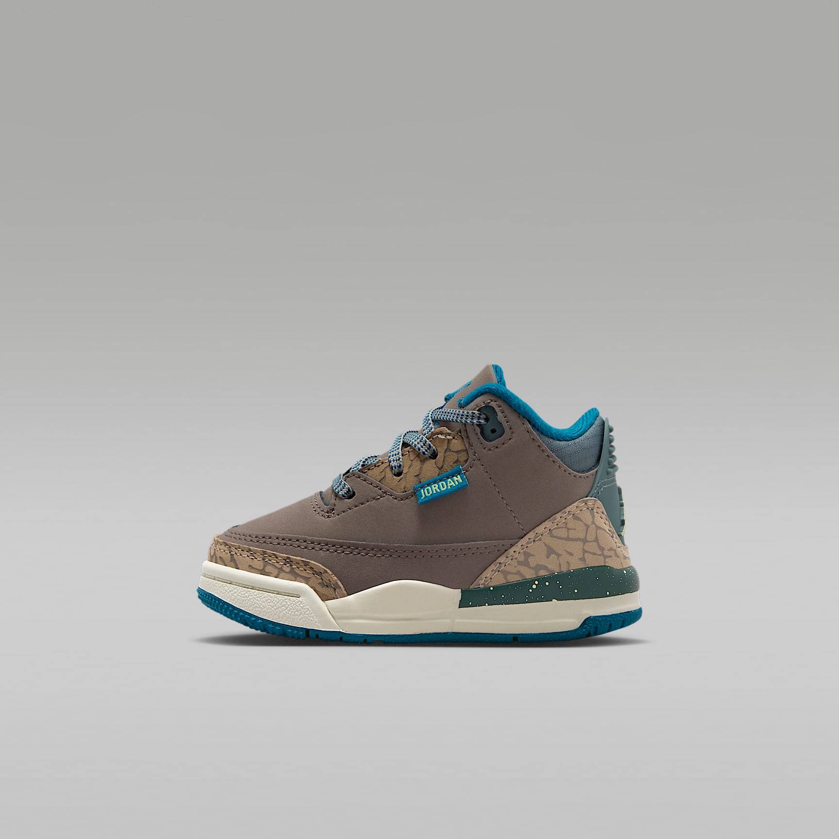 Tenis para bebé e infantil Jordan 3 Retro