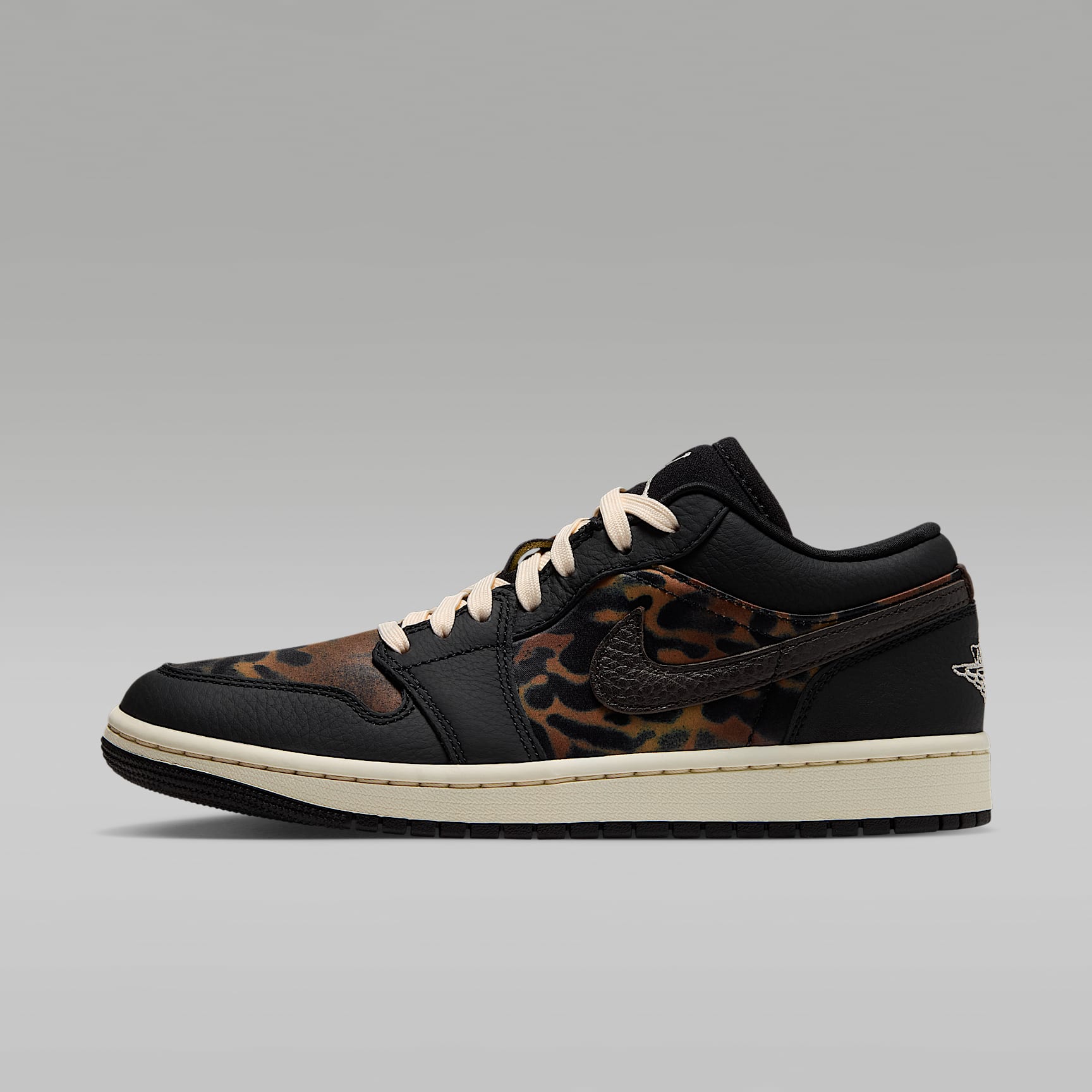 Air Jordan 1 Low SE Women's Shoes