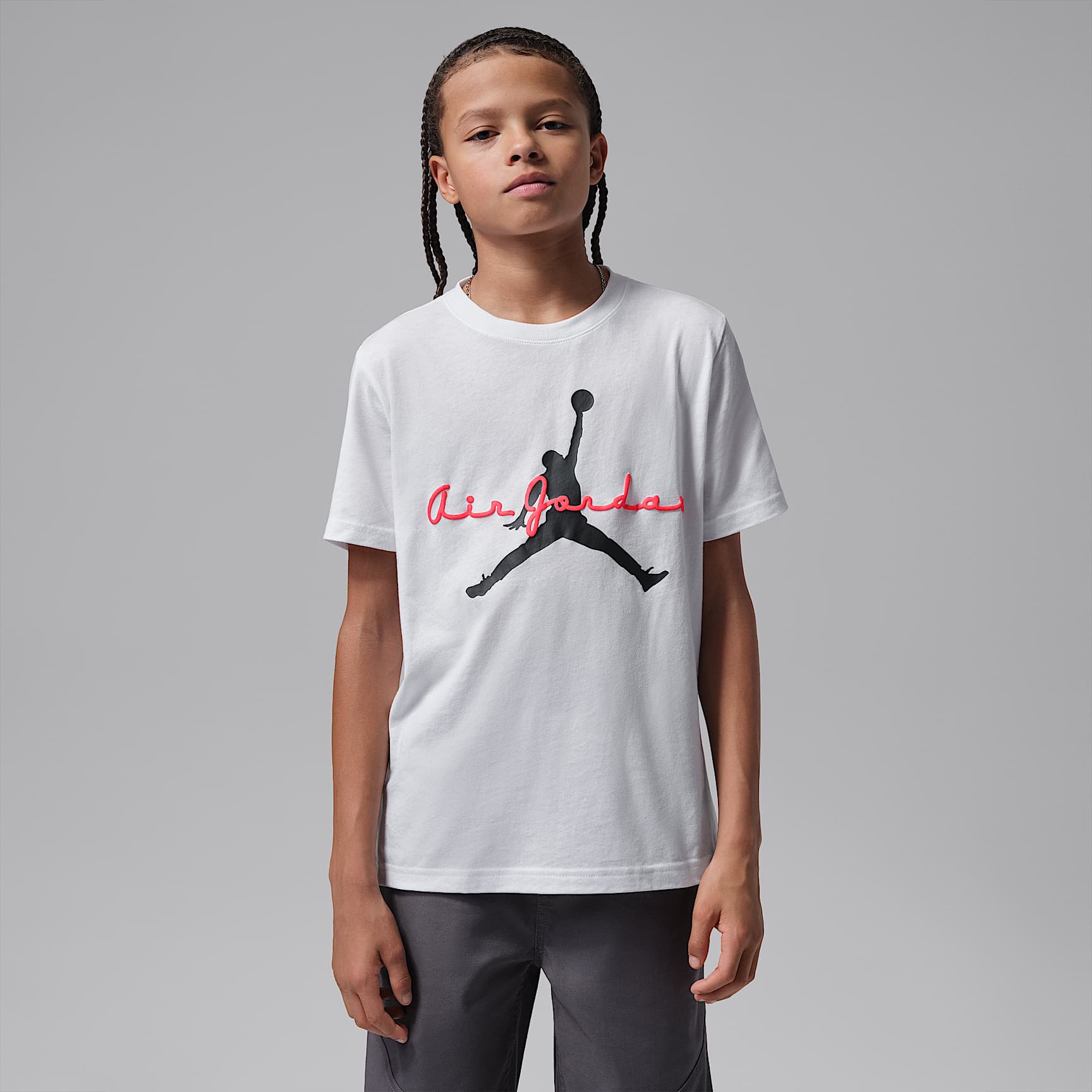 Playera con tipografía para niños talla grande Jordan Flight Essentials