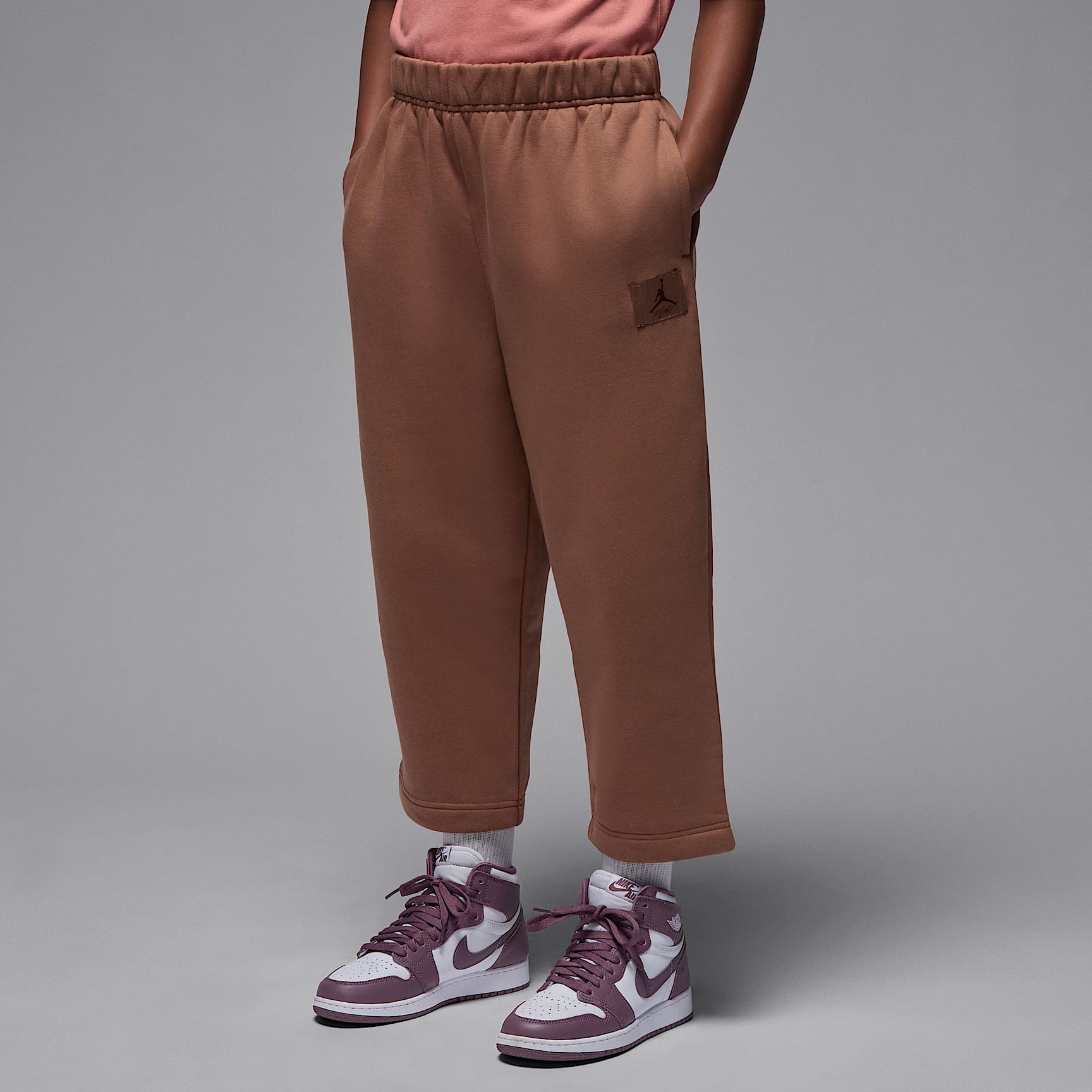 Jordan Flight Essentials Older Kids' Open-Hem Trousers