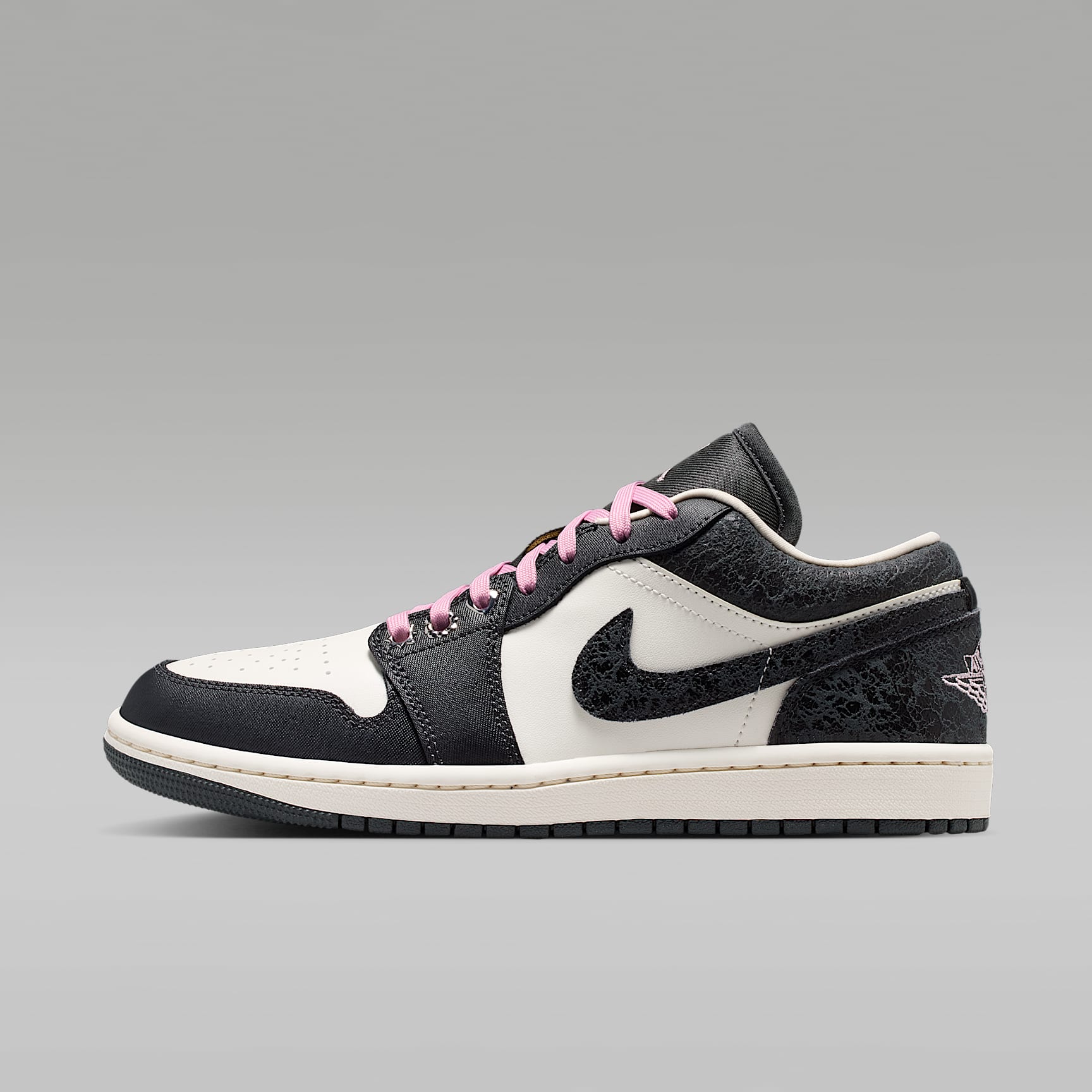 Air Jordan 1 Low SE Women's Shoes