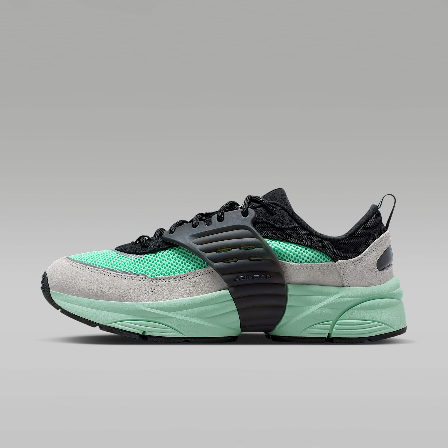 รองเท้าผู้ชาย Jordan Trunner O/S