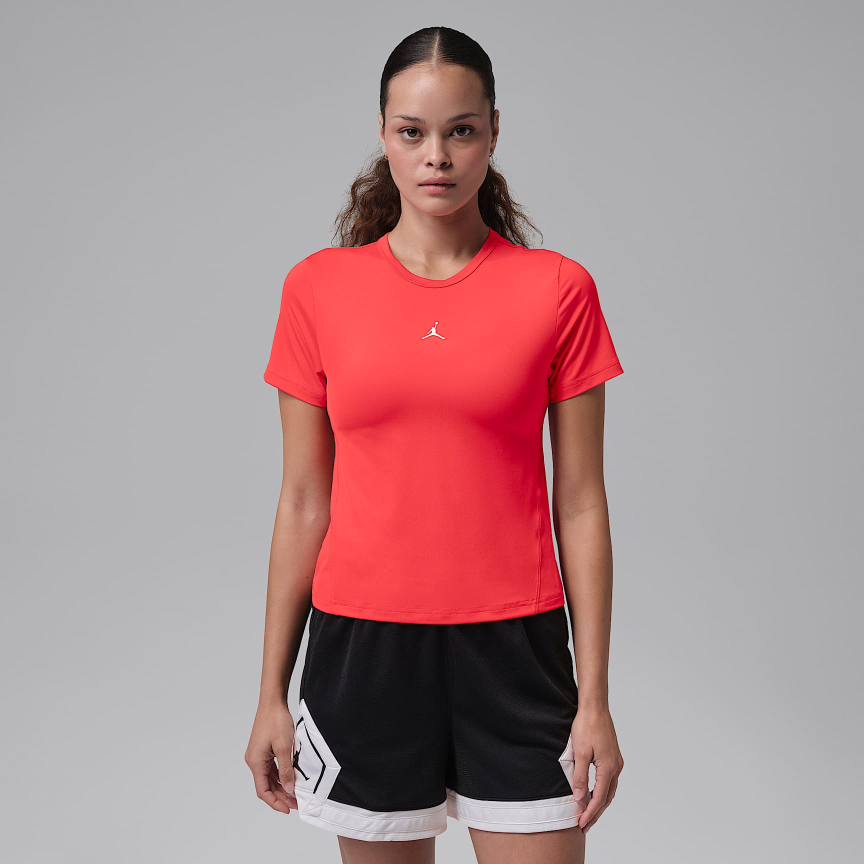 Playera de manga corta Dri-FIT para mujer Jordan Sport Essentials