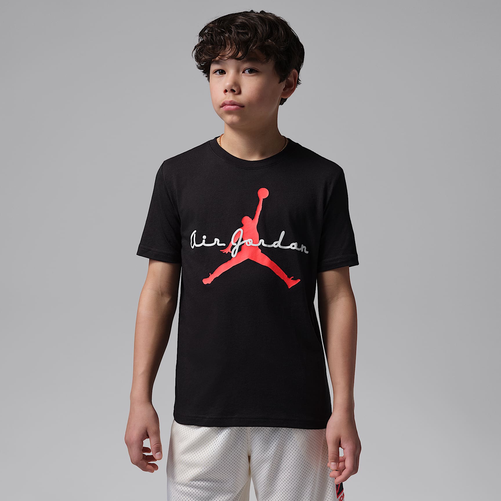 Playera con tipografía para niños talla grande Jordan Flight Essentials