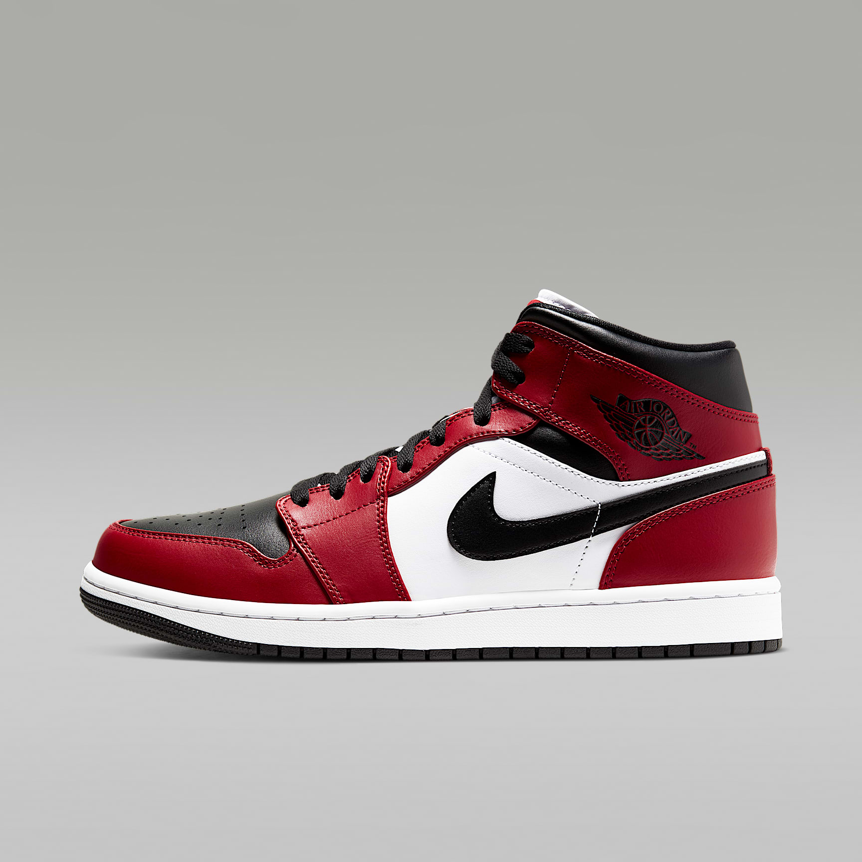 Air Jordan 1 Mid Shoes