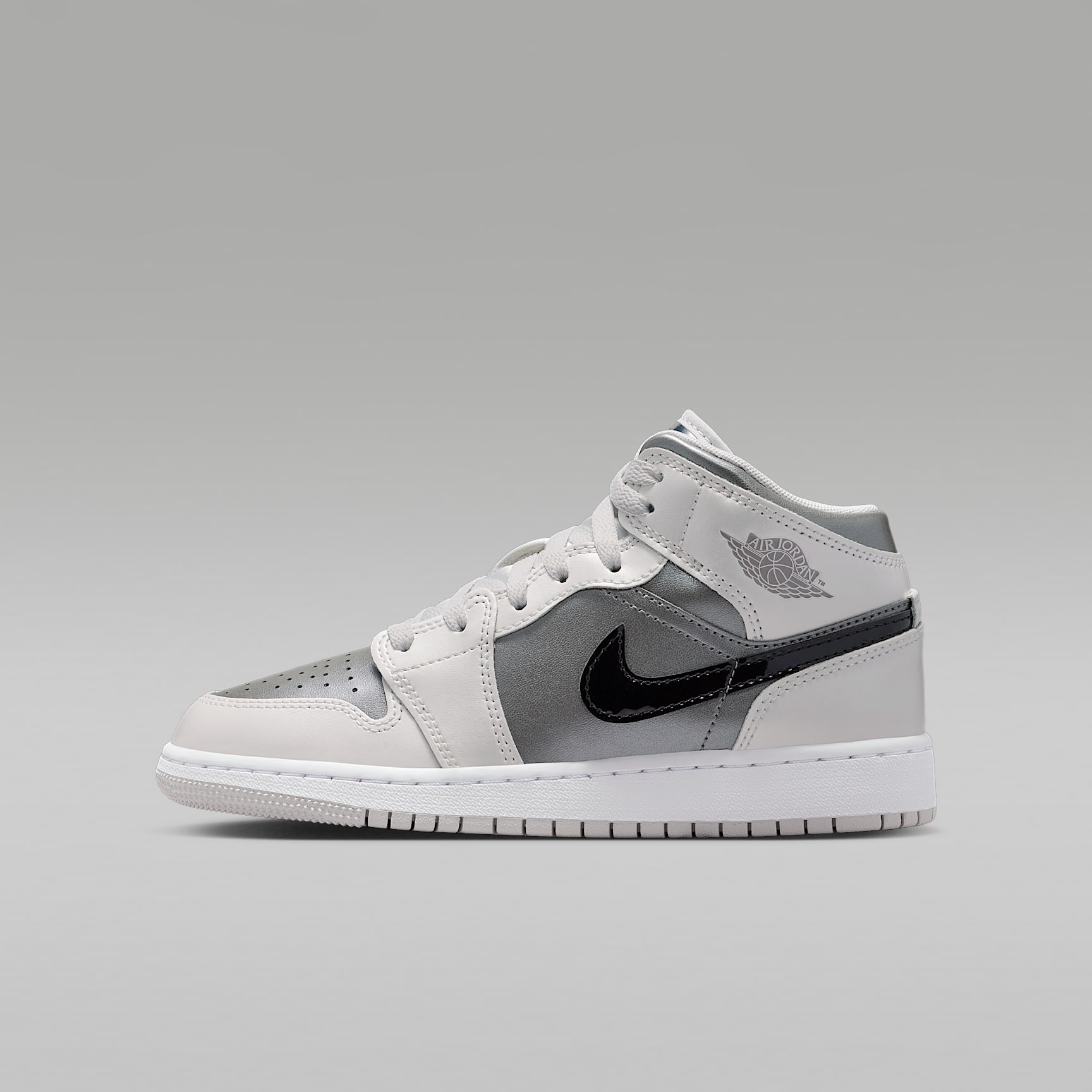 新品］NIKE AIR JORDAN 1 RETRO ジュニア 21cm Air Jordan 1 Mid SE 