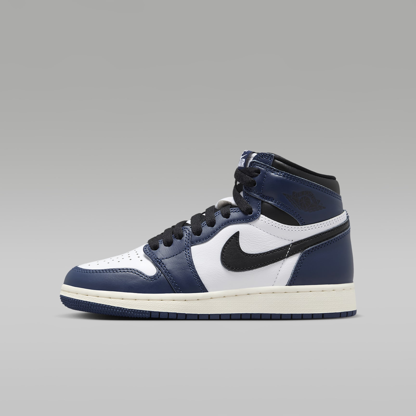 Air Jordan 1 High OG 'Midnight Navy' Older Kids' Shoes
