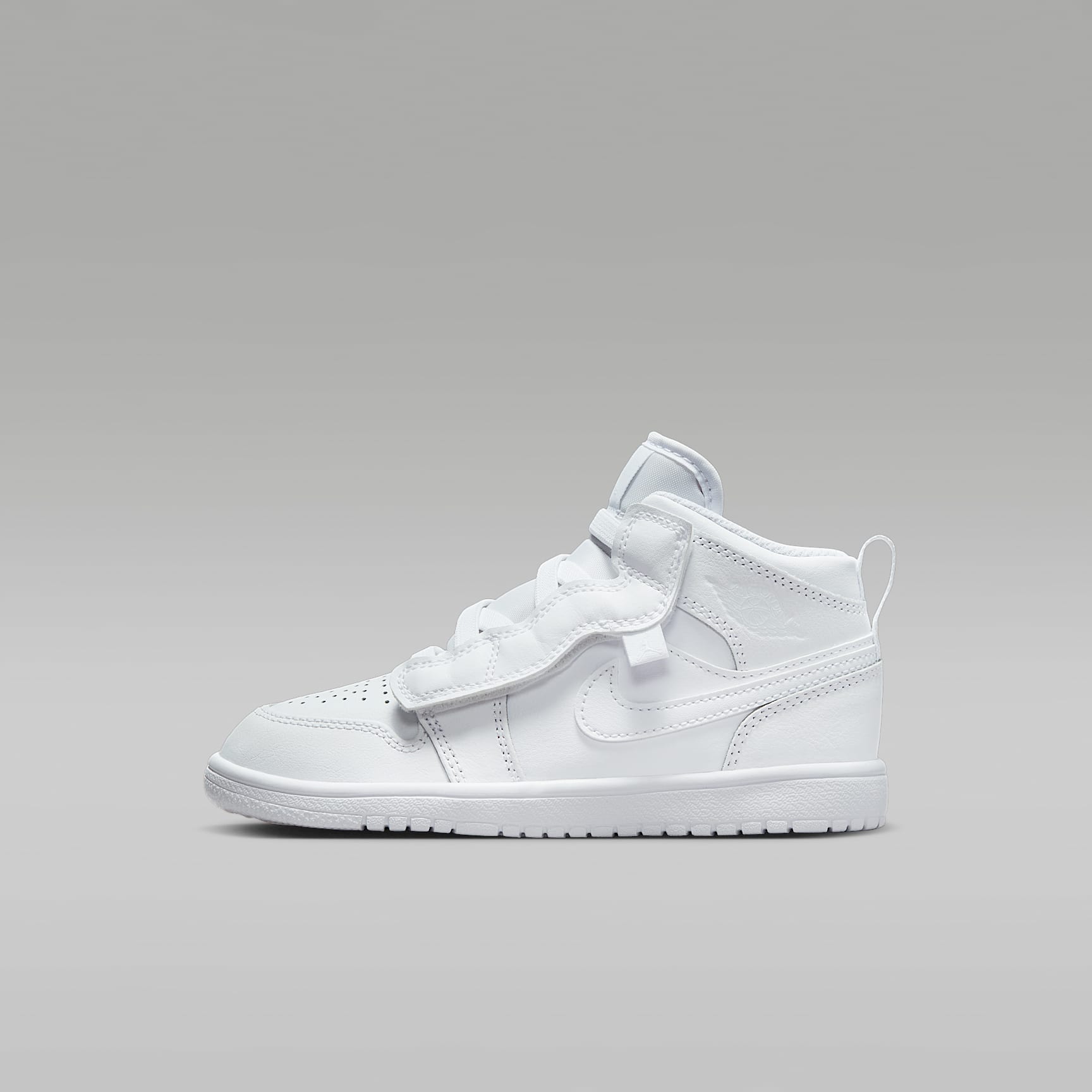 Jordan 1 Mid Younger Kids' Shoes