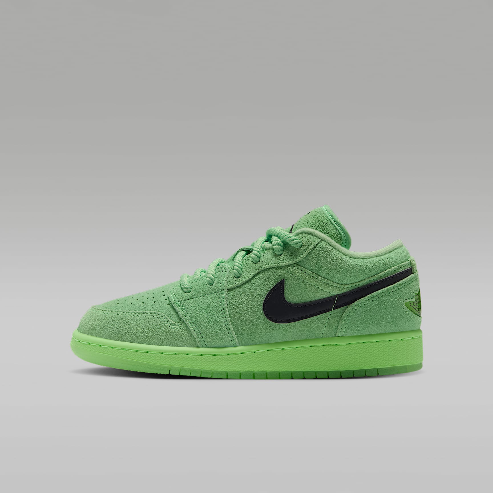 Air Jordan 1 Low SE Older Kids' Shoes