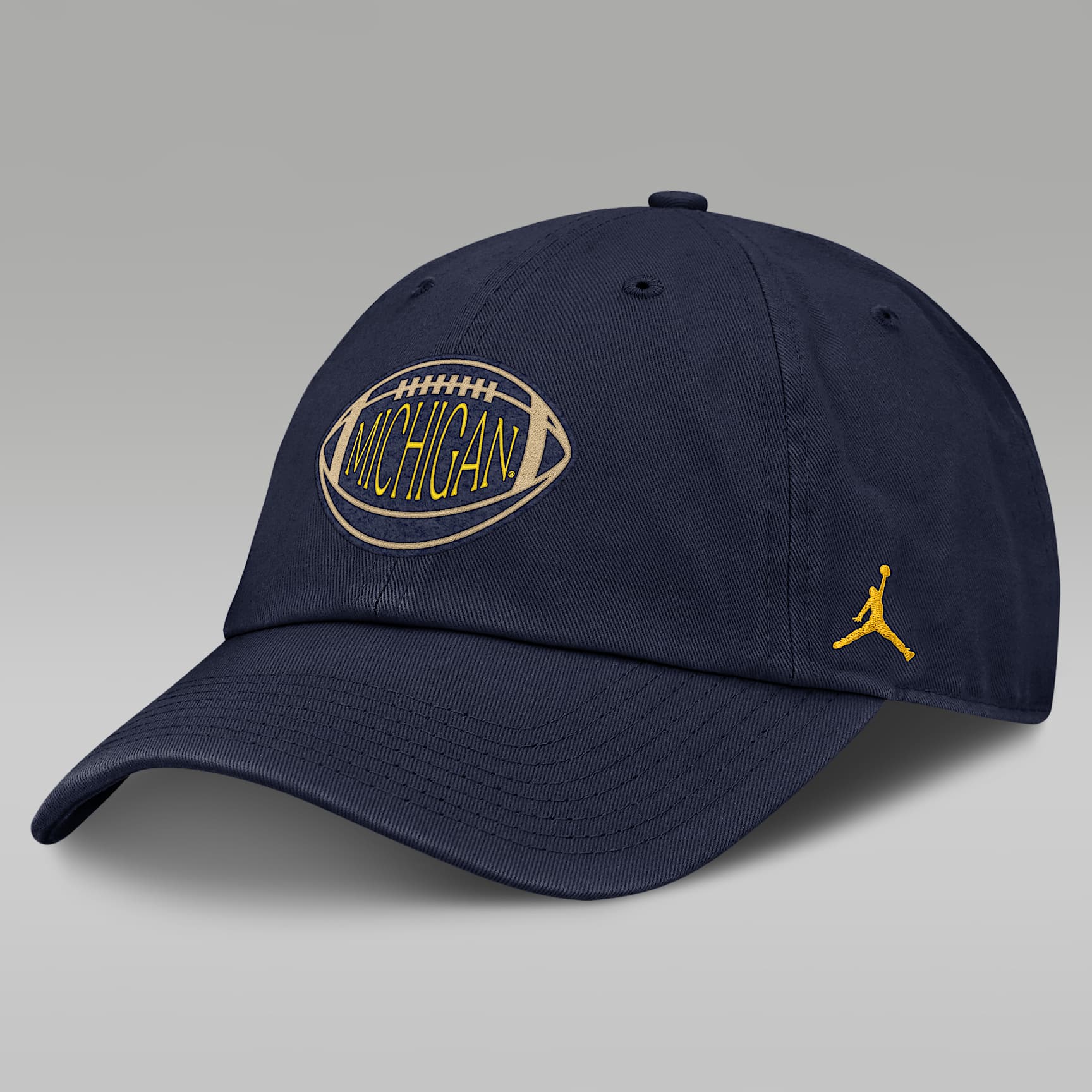 Gorra universitaria marca Jordan ajustable para hombre Michigan Campus Prep Football Club