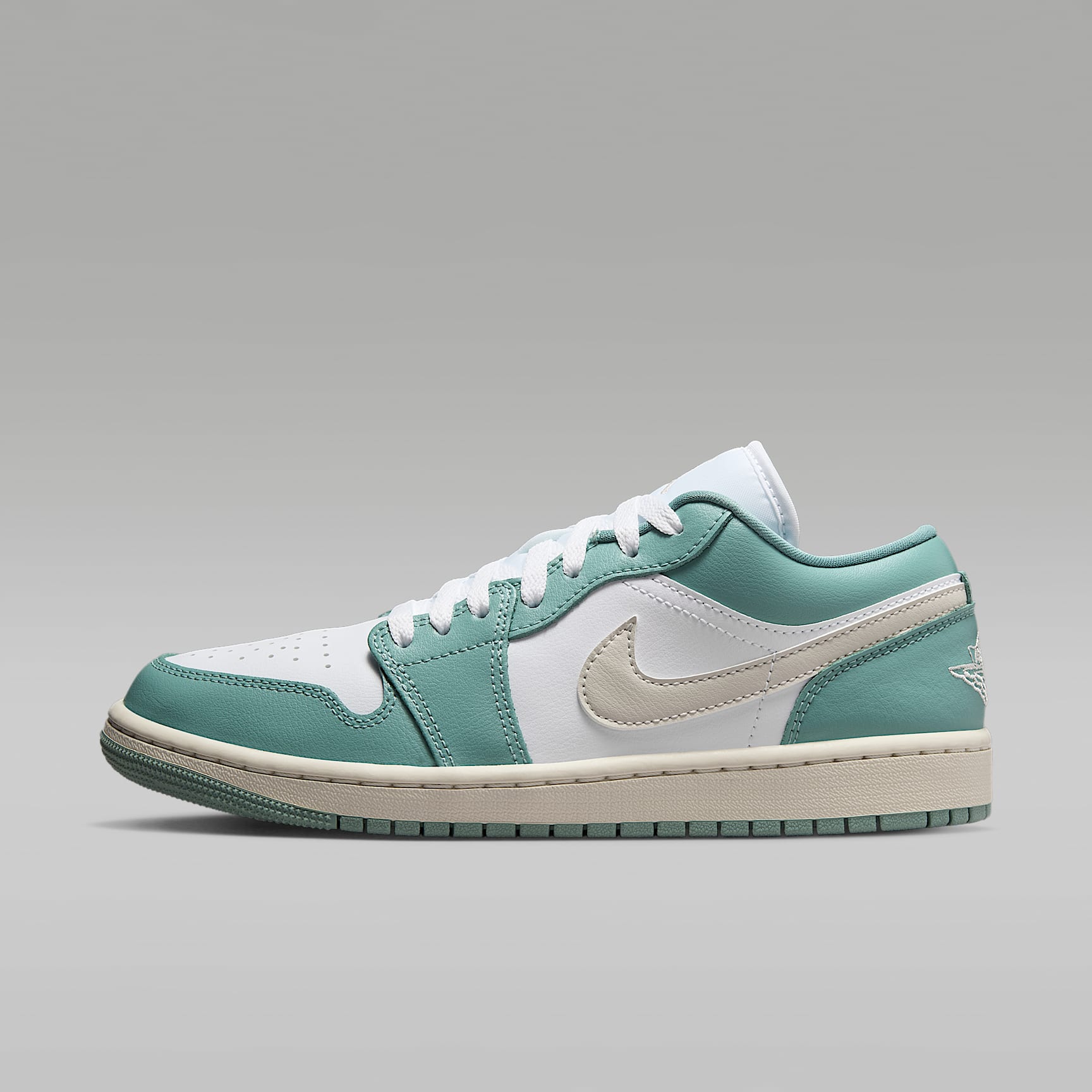 Air Jordan 1 Low Women's Shoes