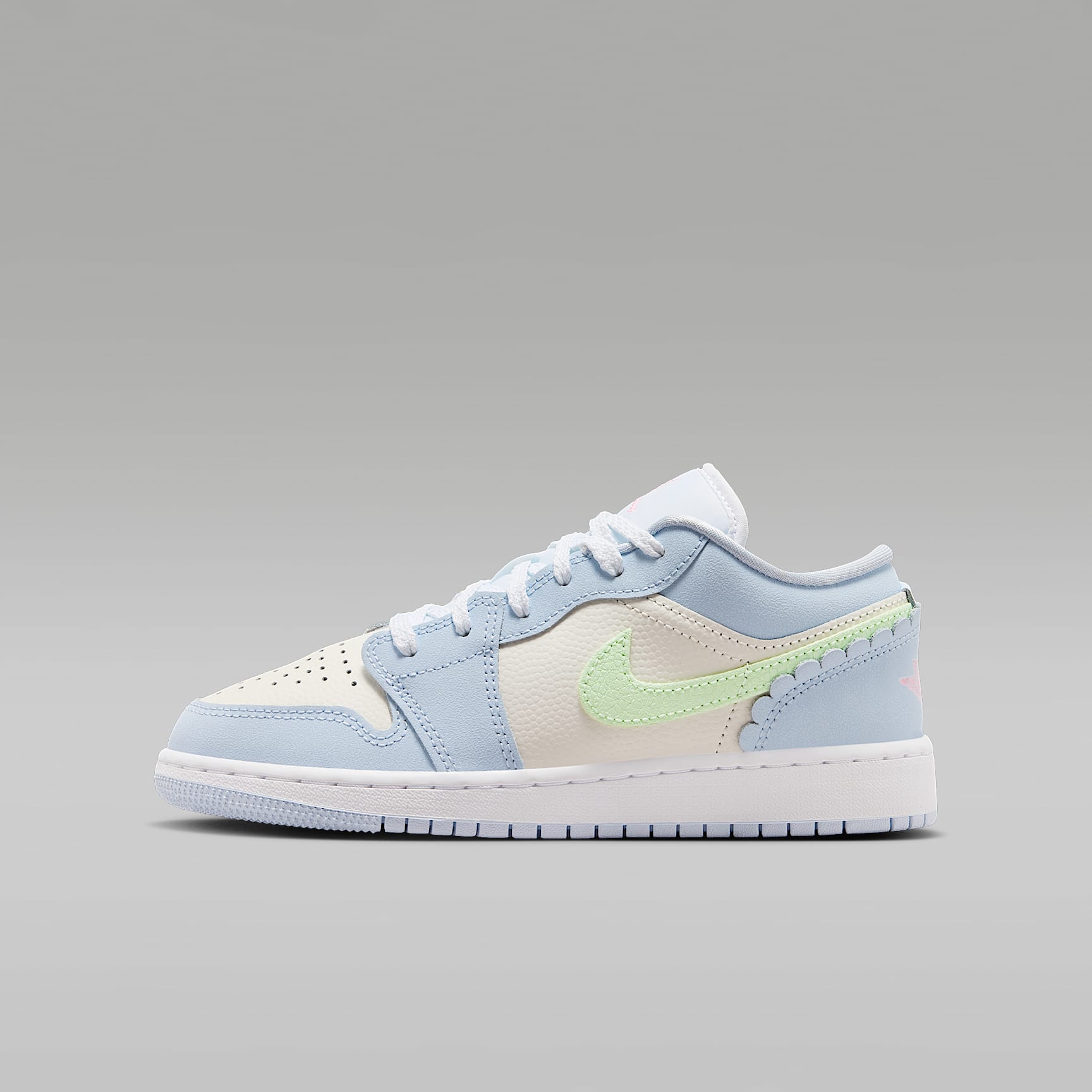 Air Jordan 1 Low SE Big Kids' Shoes